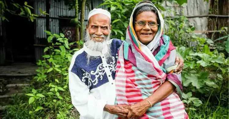 প্রবীণরা বোঝা নন, একেকজন বিশ্ববিদ্যালয়