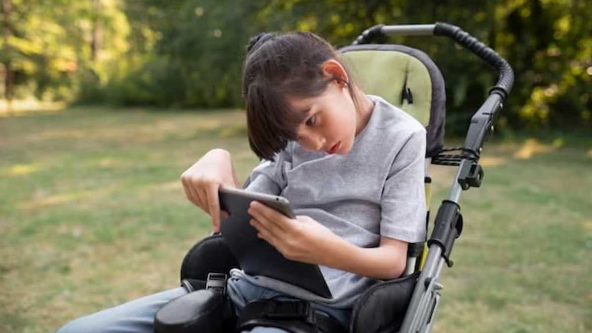 ৬ অক্টোবর বিশ্ব সেরিব্রাল পালসি দিবস: ঐক্যের শক্তিতে সম্ভাবনার আলো