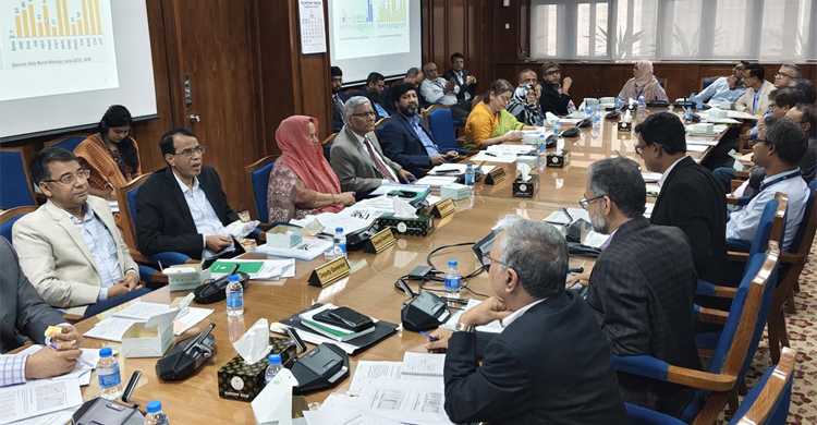 দীর্ঘমেয়াদি অর্থায়নে পুঁজিবাজারের সুযোগের সদ্ব্যবহারে নজর