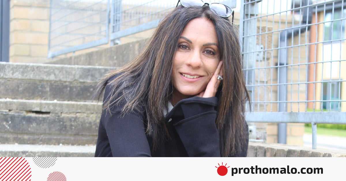 বইয়ের দোকানে বসে লিখলেন উপন্যাস