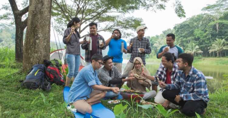 যে ৬ অভ্যাস নীরবে আপনাকে সবার প্রিয় করে তুলবে