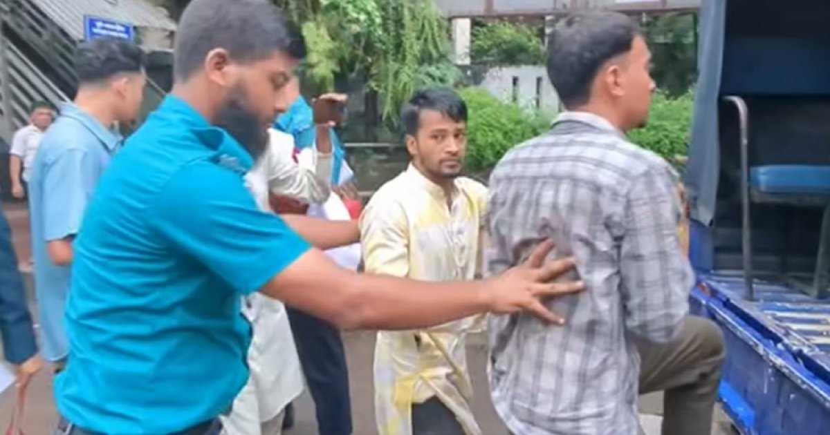 বাংলামোটরে মিছিল: ১১ জন কারাগারে